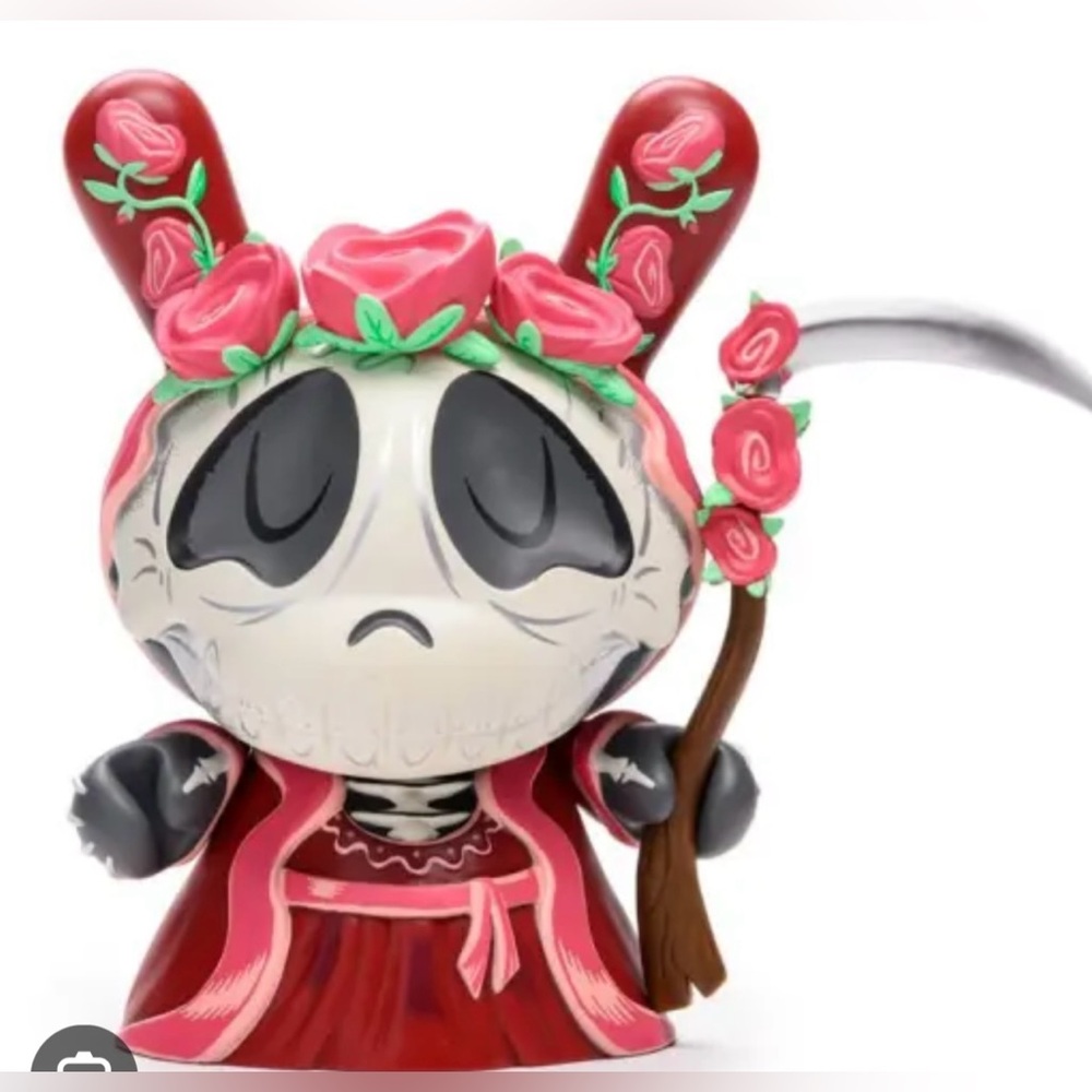 Red Santa Muerte Kidrobot Dunny 8’ 2019